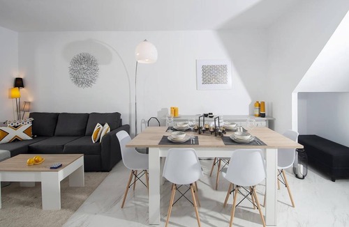 Velilla-Taramay Apartment | 185 m² Apartment ∙ 3 bedrooms ∙ 6 guests