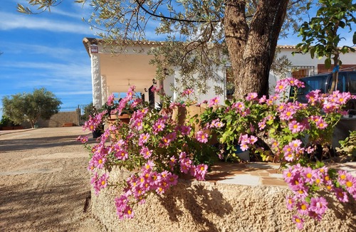 Albondon House | 2 Bedroom Private vacation home in Albondon