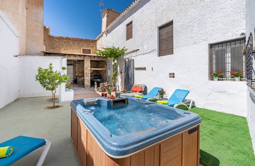 Padul House | 200 m² House ∙ 2 bedrooms ∙ 6 guests
