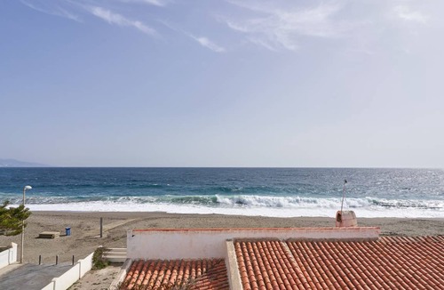 Calahonda House | 200 m² House ∙ 5 bedrooms ∙ 11 guests