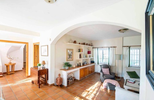 Las Gabias House | 200 m² House ∙ 5 bedrooms ∙ 12 guests
