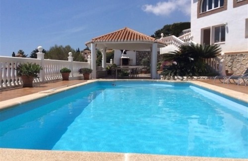 Salobrena Villa | 200 m² Villa ∙ 4 bedrooms ∙ 9 guests
