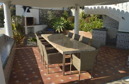 Salobrena Villa | 200 m² Villa ∙ 4 bedrooms ∙ 9 guests