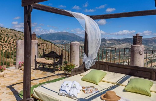 Algarinejo House | 250 m² House ∙ 4 bedrooms ∙ 8 guests