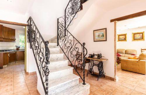 Beznar Villa | 268 m² Villa ∙ 6 bedrooms ∙ 12 guests