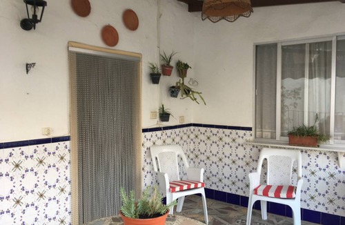 Albunol House | 280 m² House ∙ 6 bedrooms ∙ 10 guests