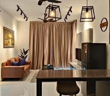 Mont Kiara Apartment | 2BR Centre MontKiara 4px 500Mbps