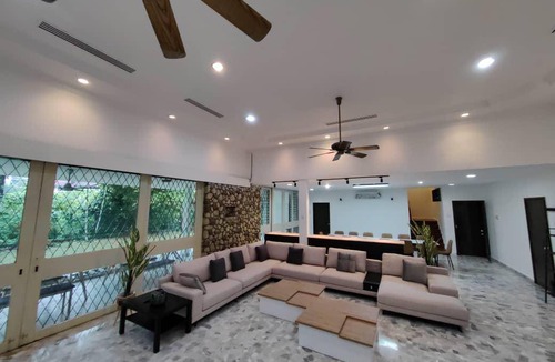 Kuala Lumpur Villa | 3000 m² Villa ∙ 3 bedrooms ∙ 20 guests