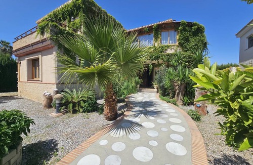 Padul Villa | 331 m² Villa ∙ 7 bedrooms ∙ 12 guests