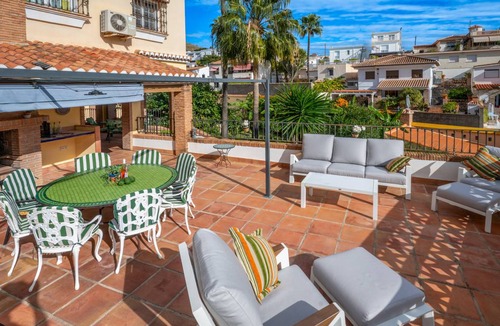 Almunecar Villa | 350 m² Villa ∙ 6 bedrooms ∙ 11 guests