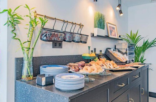 Huetor-Tajar Hotel | 37 m² Hotel ∙ 8 guests