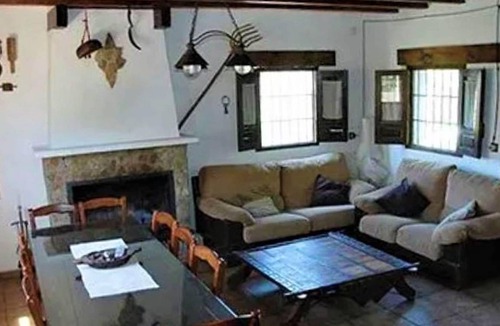Serval House | 380 m² House ∙ 9 bedrooms ∙ 24 guests