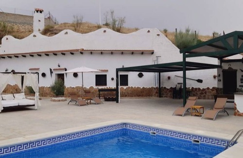 Cortes de Baza House | 380 m² House ∙ 3 bedrooms ∙ 8 guests