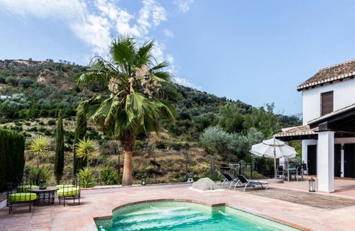 El Valle Villa | 393 m² Villa ∙ 5 bedrooms ∙ 11 guests