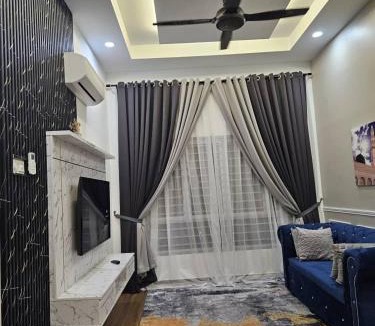 Bandar Baru Bangi House | 4 Bedrooms VivaVibes Home at Ostia Bangi next to Bangi Toll
