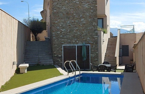 Genil House | 400 m² House ∙ 5 bedrooms ∙ 8 guests