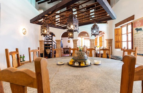 Melegis Other | 423 m² Accommodation ∙ 4 bedrooms ∙ 8 guests