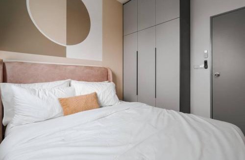 Taman Pertama Apartment | 4BR Modish Room MVertica Near MRT by RumaBnB