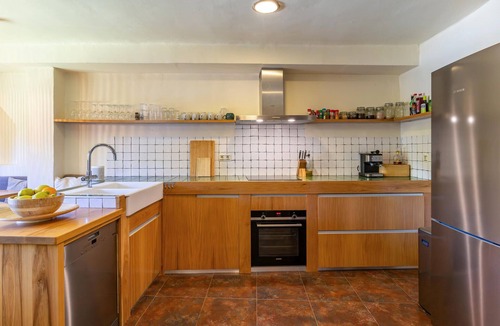 Restabal House | 5 bedroom amazing home in Restabal
