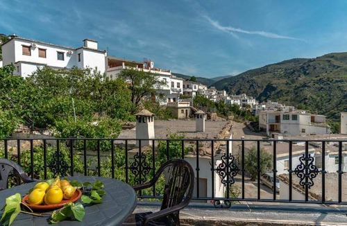 Mecina Bombaron House | 65 m² House ∙ 2 bedrooms ∙ 4 guests