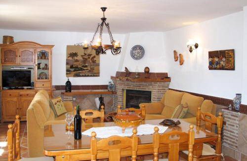 Almunecar House | 80 m² House ∙ 2 bedrooms ∙ 4 guests