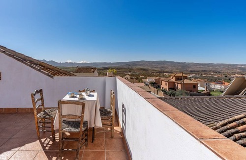 Niguelas House | 80 m² House ∙ 4 bedrooms ∙ 8 guests