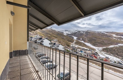 Pradollano Apartment | 85 m² Apartment ∙ 3 bedrooms ∙ 5 guests