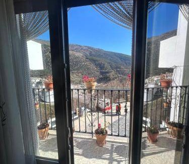 Trevelez Apartment | 90 m² Apartment ∙ 3 bedrooms ∙ 5 guests