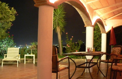 Motril House | 90 m² House ∙ 2 bedrooms ∙ 4 guests