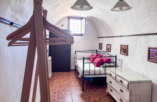 Freila House | 91 m² House ∙ 2 bedrooms ∙ 6 guests