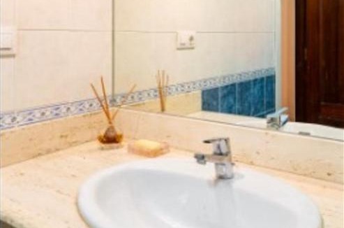 Genil House | Acogedora Habitacion en apartamento compartido amplio y céntrico