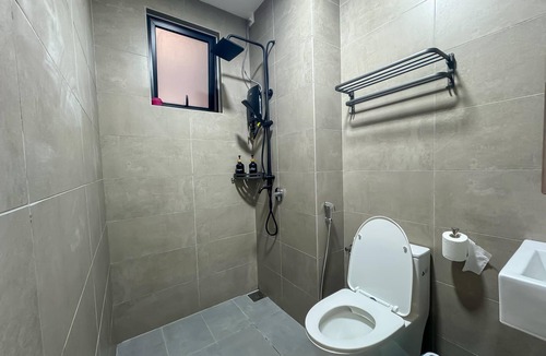 Kuala Lumpur Apartment | AJ Suites by Rilaks, 3 Bedrooms 3 Baths for 7 Guests in KL North