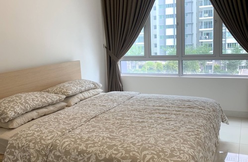 Kajang Condo | Alf's Place Family Fun Pool View w WIFI, Southville Bangi
