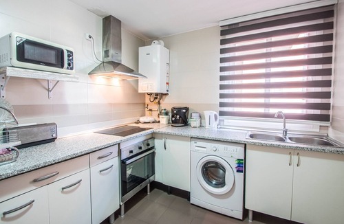Bola de Oro Apartment | Alixares del Serrallo parking wifi