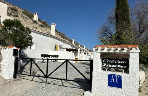 Baza Apartment | Alojamientos CUEVAS TIANA