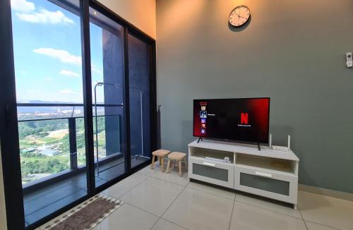 Kampung Bukit Dukong Apartment | Alpine Parkland Netflix 5 beds at MRT Batu 11 Cheras
