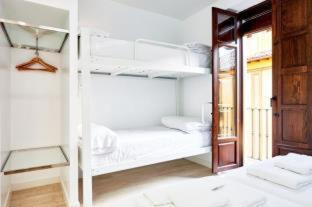 Albaicin Hostel | AMC Granada Hostal