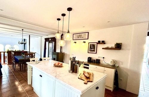 Pinos del Valle Villa | Andalusia Luxury villa with private heated pool, spectacular Sierra Nevada views