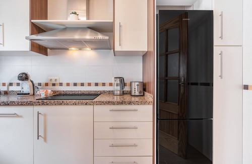 Barrio de la Vega Apartment | Apartment 'Apartamento Molinillo' with Mountain View, Wi-Fi and Air Conditioning