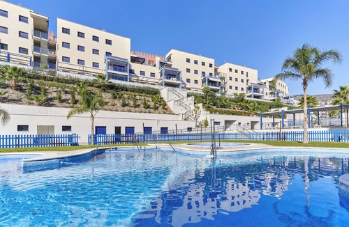 Velilla-Taramay Apartment | Apartment 'El Paraiso De Cabria' with Mountain View, Wi-Fi and Air Conditioning