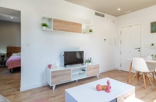 Cervantes Apartment | Apartment in a restored mansion in Granada.
