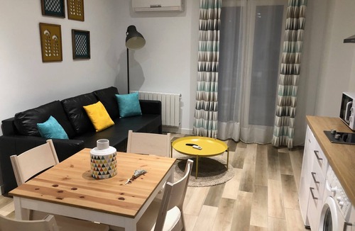 Camino de Ronda Apartment | APARTMENT IN THE CENTER WITH BALCONY
