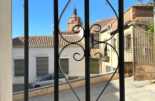 Guadix Apartment | Apartment 'La Medina' with Wi-Fi