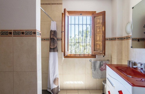 Salobrena Apartment | Apartment "Luna" with Shared Pool, Wi-Fi, Air Conditioning, Terrace & Garden