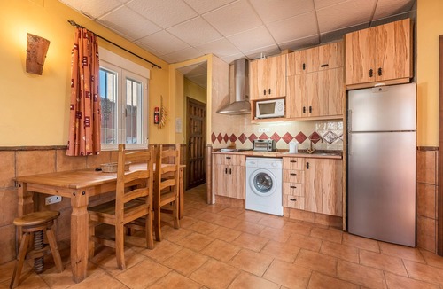 Jerez del Marquesado Apartment | Apartment 'Postero' with Mountain View, Balcony and Wi-Fi