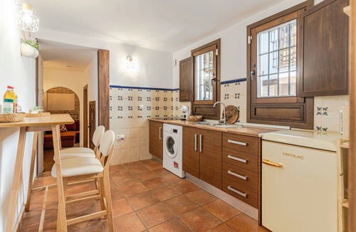 Beiro Apartment | Apartment San Bartolomé Albaicin. Parking included