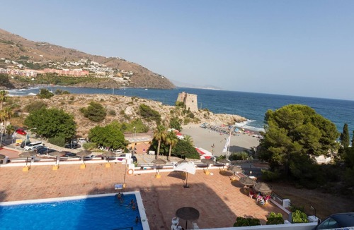 Velilla-Taramay Apartment | Apartment with sea views