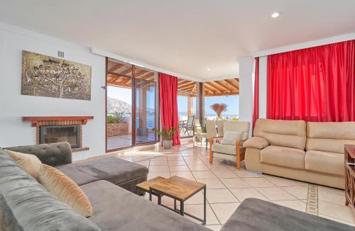Velilla-Taramay Apartment | Argali Beach Almuñecar