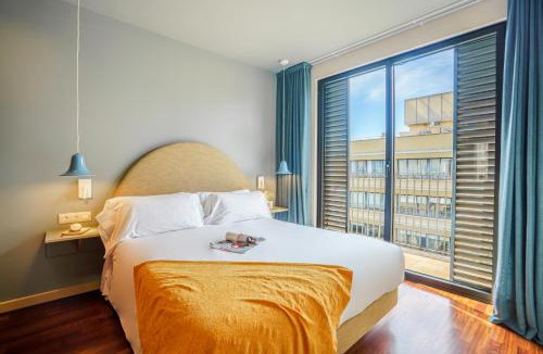 Barcelona Apartment | Aspasios Diagonal Art Apartments