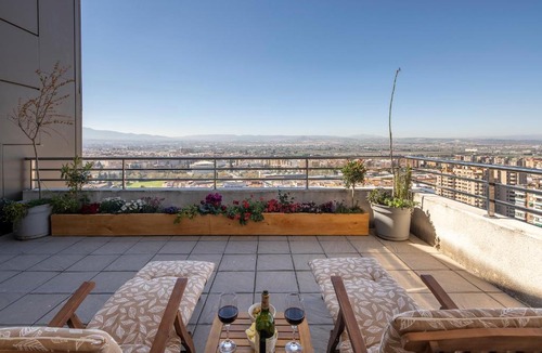 Plaza de Toros-Doctores-San Lazaro Apartment | Atico Top Granada, Penthouse, 18-19th floor, City Centre, Views, Terrace, Free Parking